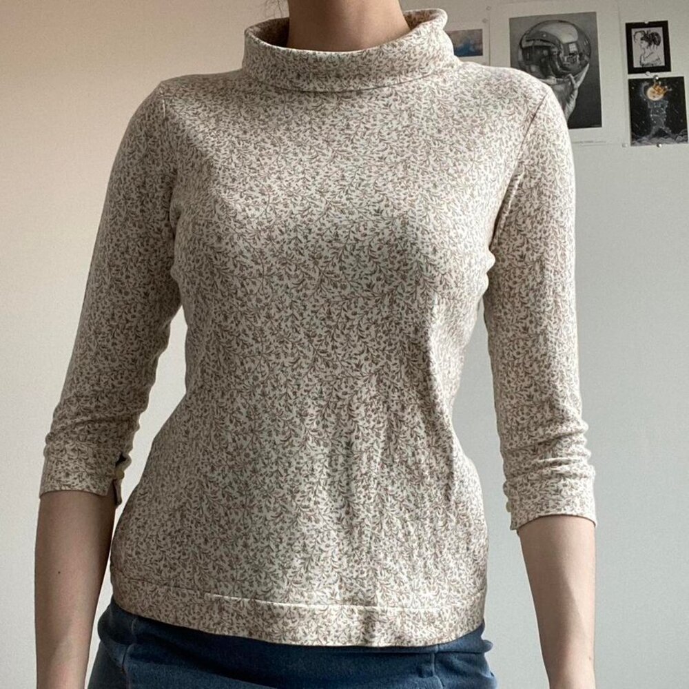 🌫️ Eddie Bauer turtleneck 🌫️